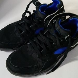 Black Huarache